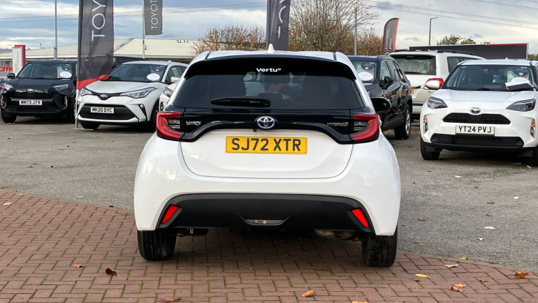 Toyota Yaris 1.5 Hybrid Design 5dr CVT Hybrid Hatchback